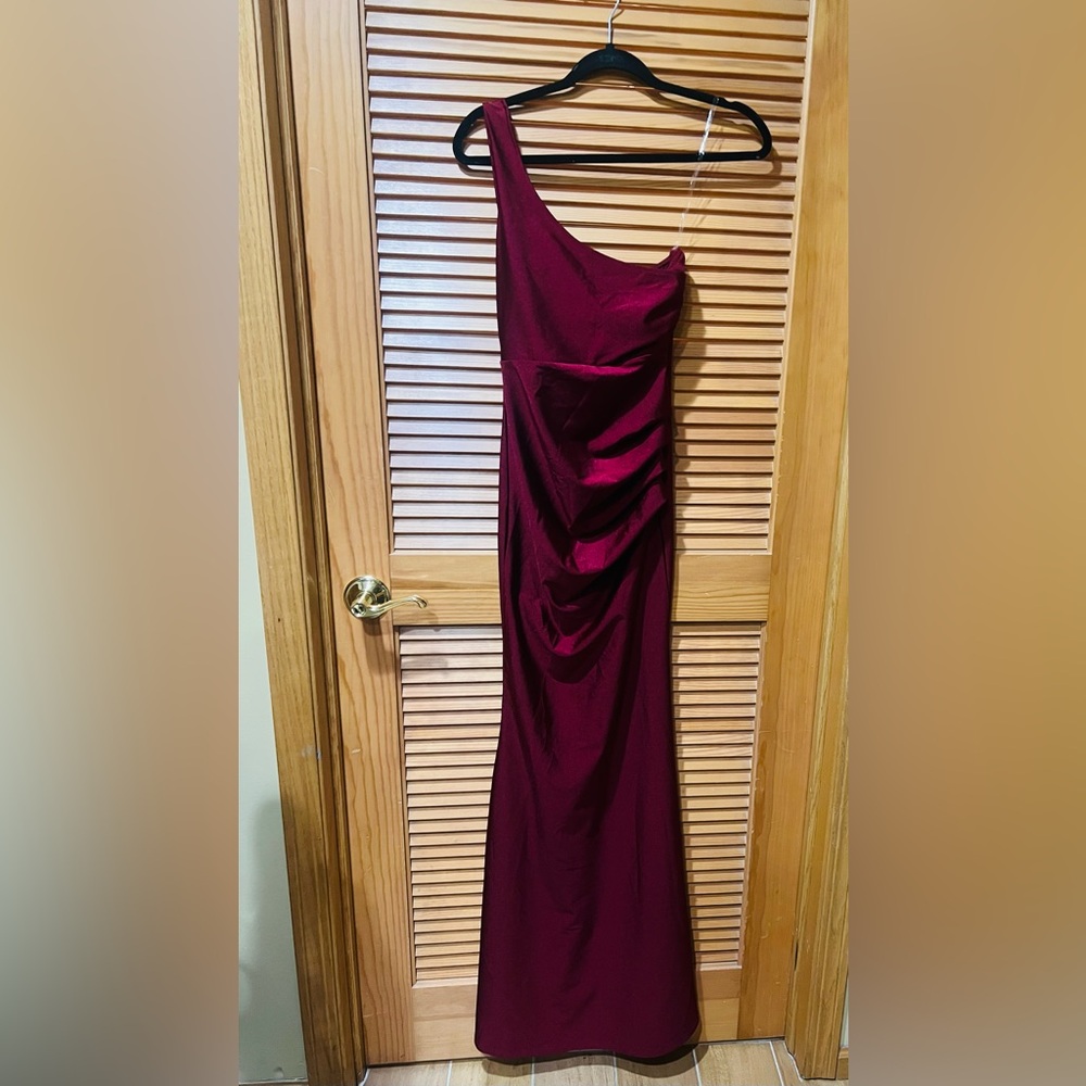 Fashion Nova One-Shoulder Wine Dress